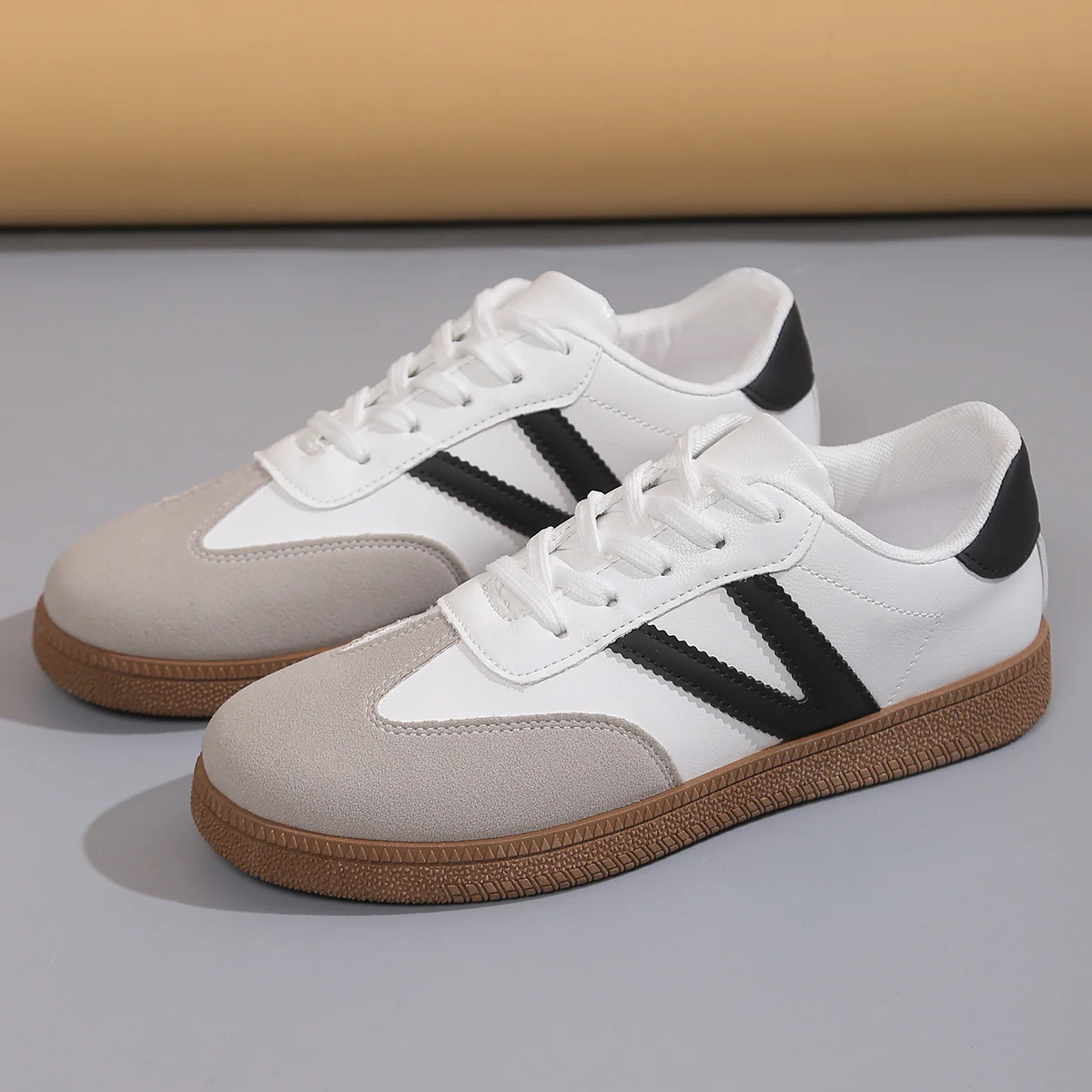 Women’s Everyday Court Color-Block Trainer Sneakers – Soft-Sole Flat Shoes